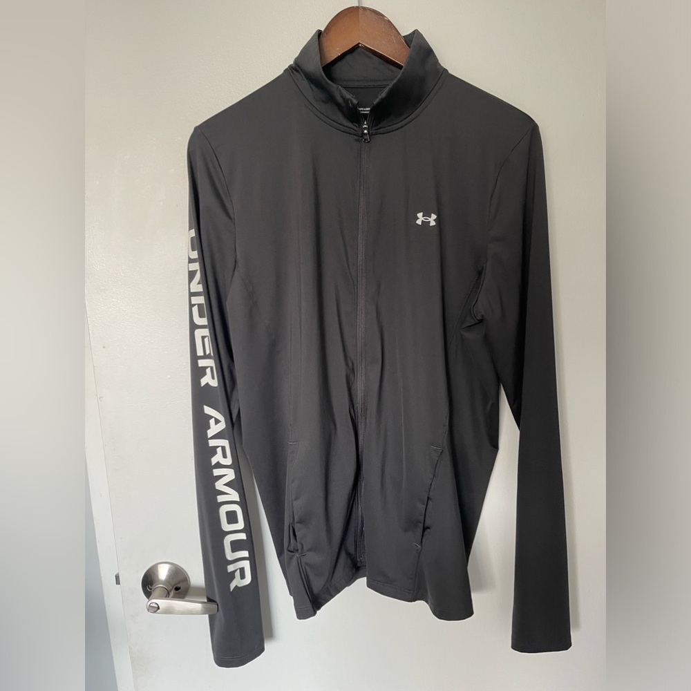 Men UNDER ARMOUR fitted light jacket size XL